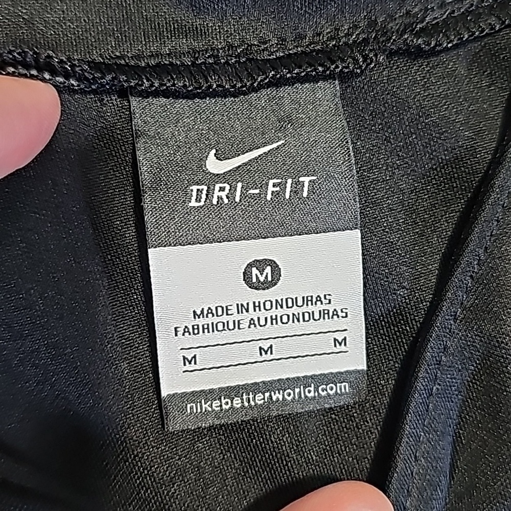 Nike drifit medium black short sleeve athletic wear jersey - Picture 7 of 8